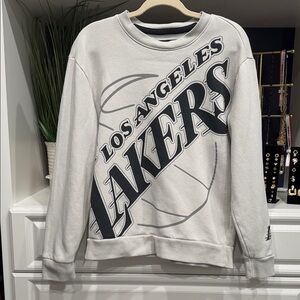 Hollister NBA Los Angeles Lakers light grey  Graphic Sweatshirt SZ Small